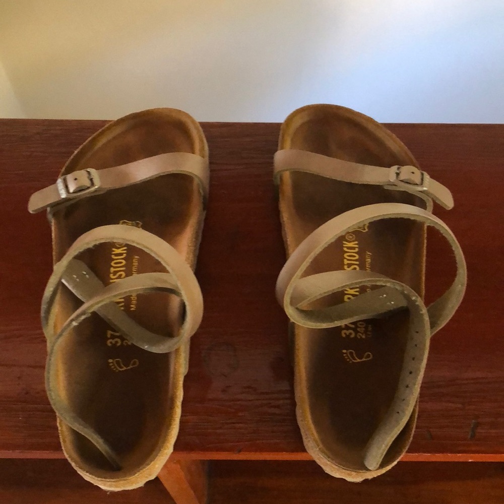 BRAND NEW + RARE Pearled Ankle Wrap Birkenstock